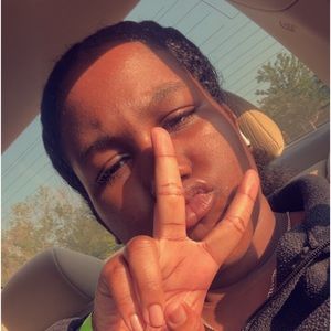 Meet your Posher, Amiriah